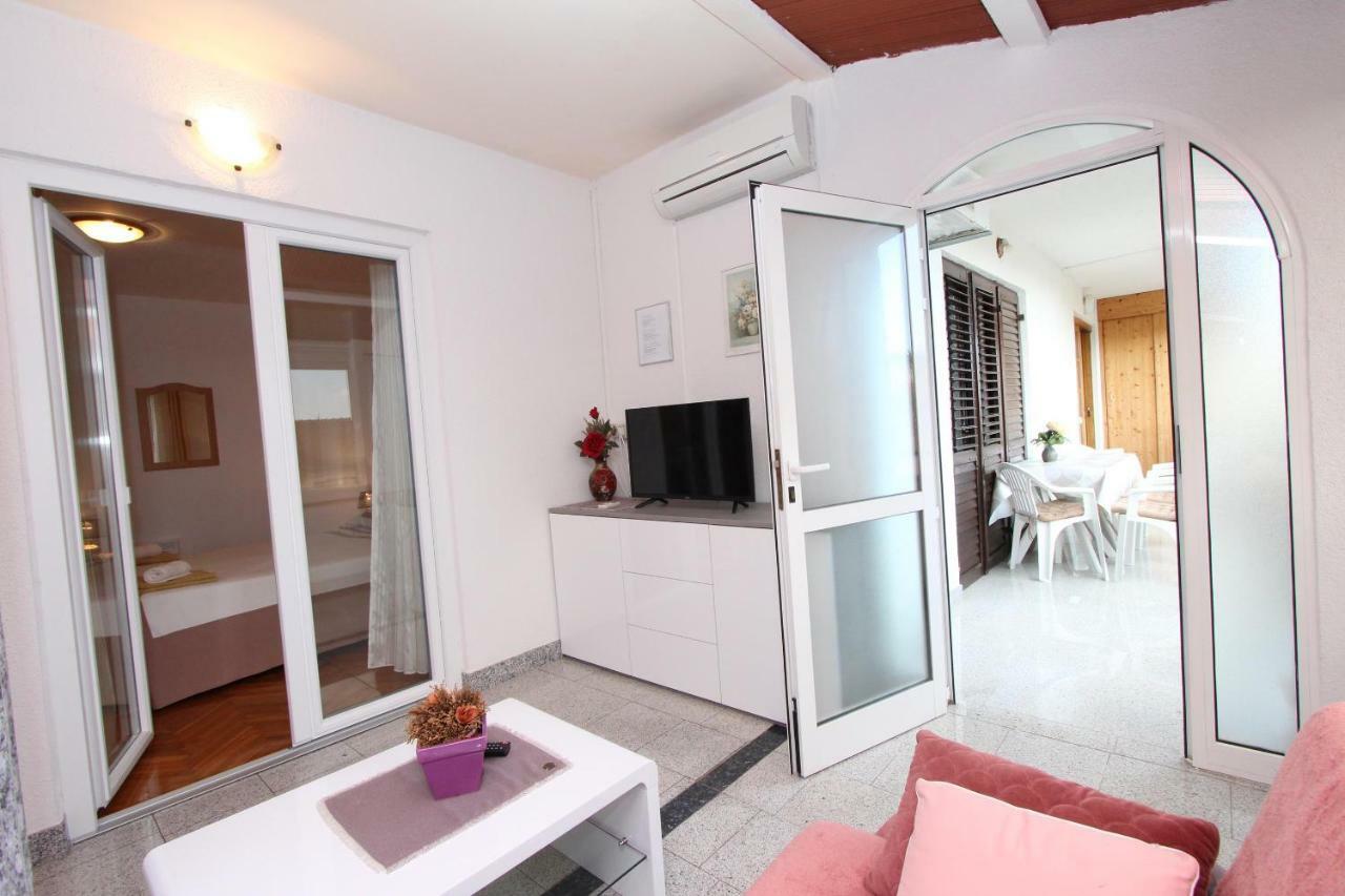 Apartments Divna Rovinj Extérieur photo