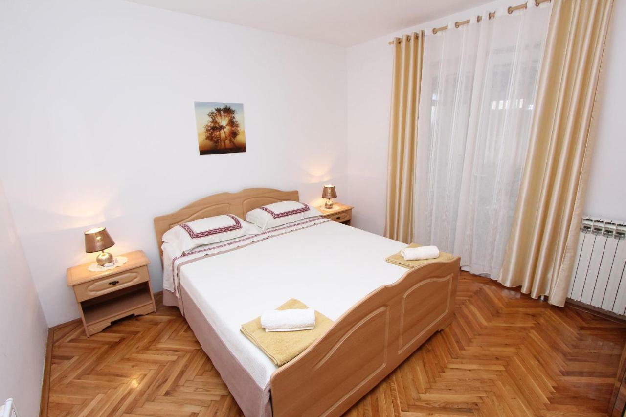 Apartments Divna Rovinj Extérieur photo